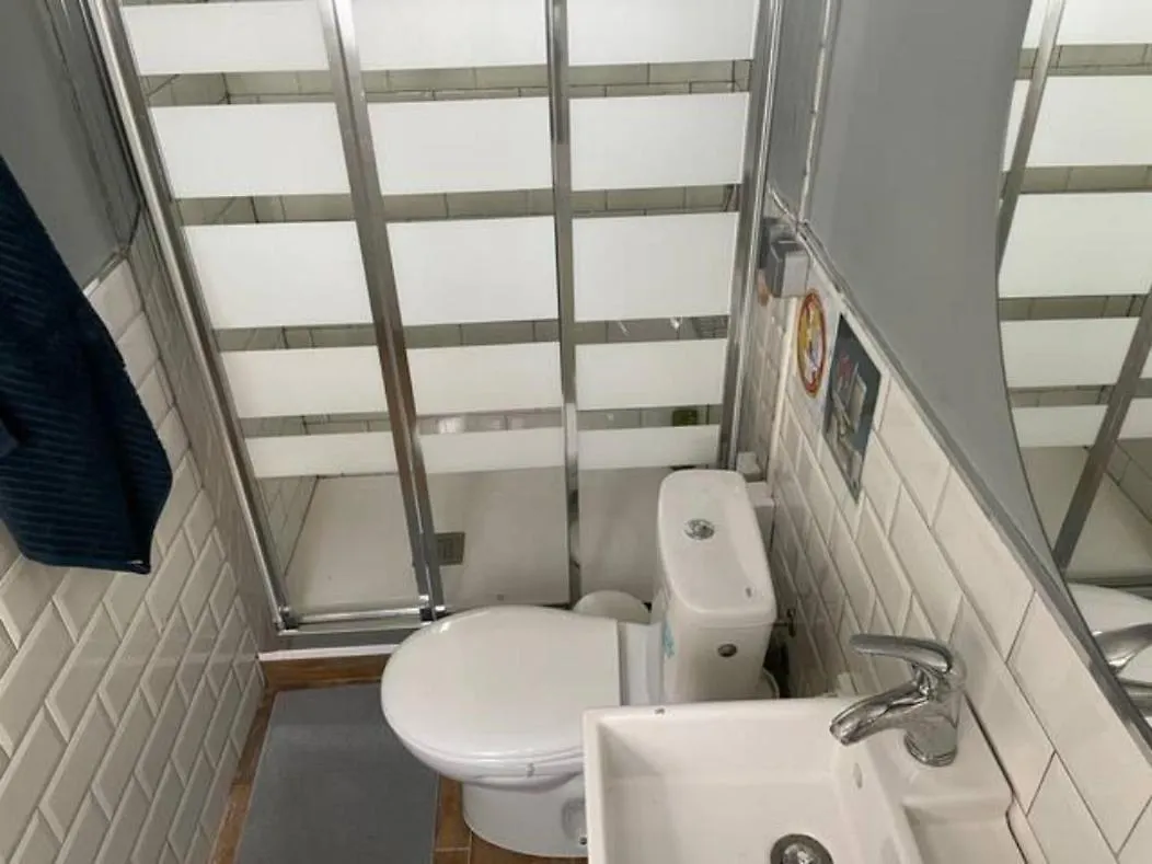 Apartamento Con Jardin Cerca Playa Y A 15 Min De Plaza Catalunya En Tren Сан-Адриан-де-Бесос