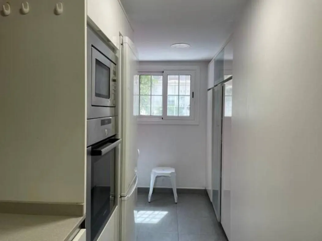 Апартаменты Apartamento Con Jardin Cerca Playa Y A 15 Min De Plaza Catalunya En Tren Сан-Адриан-де-Бесос Испания