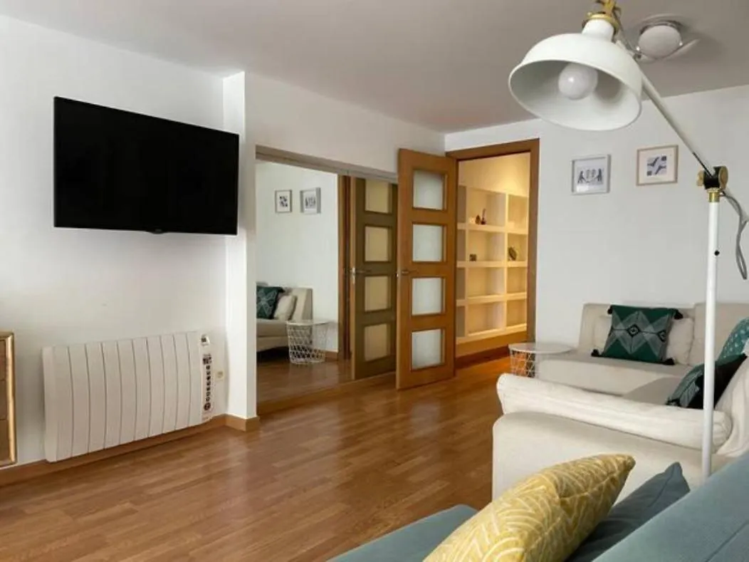 Apartamento Con Jardin Cerca Playa Y A 15 Min De Plaza Catalunya En Tren Сан-Адриан-де-Бесос Апартаменты